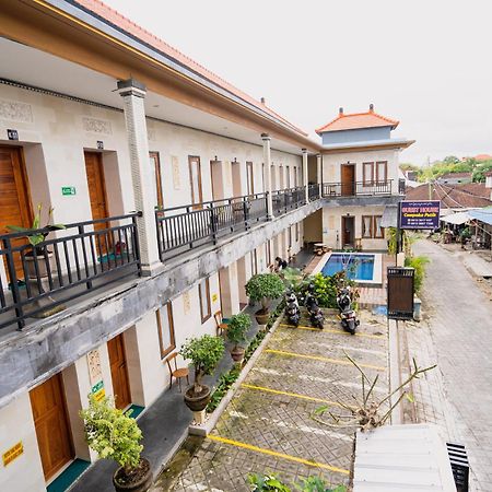 Guesthouse Cempaka Putih Seminyak Dış mekan fotoğraf