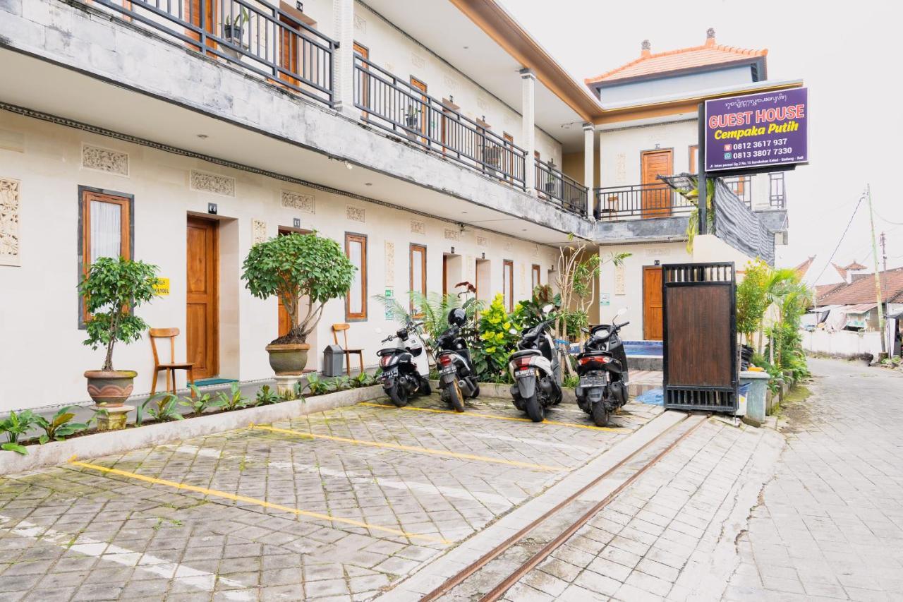 Guesthouse Cempaka Putih Seminyak Dış mekan fotoğraf